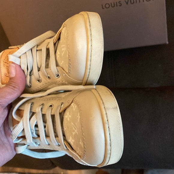 Louis Vuitton shoes - Picture 9 of 10
